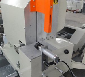 Otomatik küçük alüminyum pencere ve kapılar testere makinesi alüminyum profiller çift kafalı testere - Product Image 5