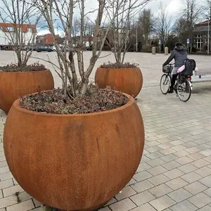 Outdoor round or square Corten Planters box flower pot