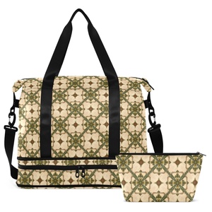 Bolsa de Viaje Plegable de Gran Capacidad, Impermeable, de Poliéster, con Estampado Personalizado, para Deportes, Yoga, Portátil, con Bolsa de Maquillaje - Product Image 1