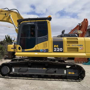 รถขุดตีนตะขาบ เครื่องจักรก่อสร้างสำหรับงานดิน รถขุดมือสอง KOMATSU PC200-8 อุปกรณ์หนัก รถขุด 20 ตัน - Product Image 1