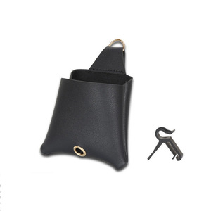 Bolsa de almacenamiento para coche, bolsa colgante para rejillas de ventilación, bolsa de almacenamiento multifuncional de cuero PU para accesorios de coche, soporte para teléfono de coche - Product Image 5