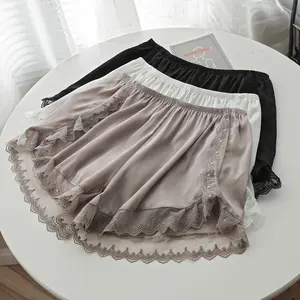 Nieuwkomers Vrouwen Mode Pyjamabroek In Deur Outdoor Vrijetijdskleding Zijdeachtige Shorts Fancy Sexy Lingerie Lace Shorts