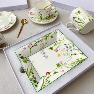 Wholesale 41pcs European Style Luxury High Grade <b>Bone</b> <b>China</b> Ceramic <b>Dinner</b> <b>Sets</b> Custom Logo Porcelain Charger Plates for Party - Product Image 4