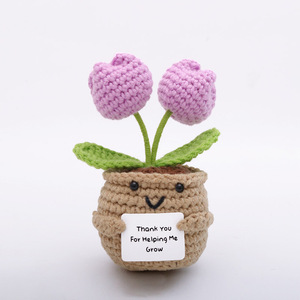 Muñecos de plantas en maceta con expresiones divertidas, de punto de lana, de energía positiva, con diseños de tulipán y girasol, éxito de ventas transfronterizo. - Product Image 1
