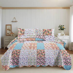 Venta al por mayor personalizado impreso Patchwork edredón conjunto colcha fundas de almohada a granel comprar <span class=keywords><strong>precio</strong></span> barato hogar Hotel uso personalizado Floral Stitch 3PCs - Product Image 1
