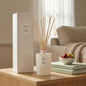 Aikun OEM Gift Buyer Alcohol Free Long Lasting White Box 200ml Glass Vanilla Aroma IP12 Reed Diffuser Gift Set For Sofa Table - Product Image 1
