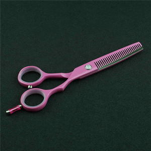 Tijeras para Adelgazar el Cabello KQ Rosadas de 6.0 Pulgadas, Acero Inoxidable, Profesionales, para Diestros, Modelo CF344 - Product Image 2