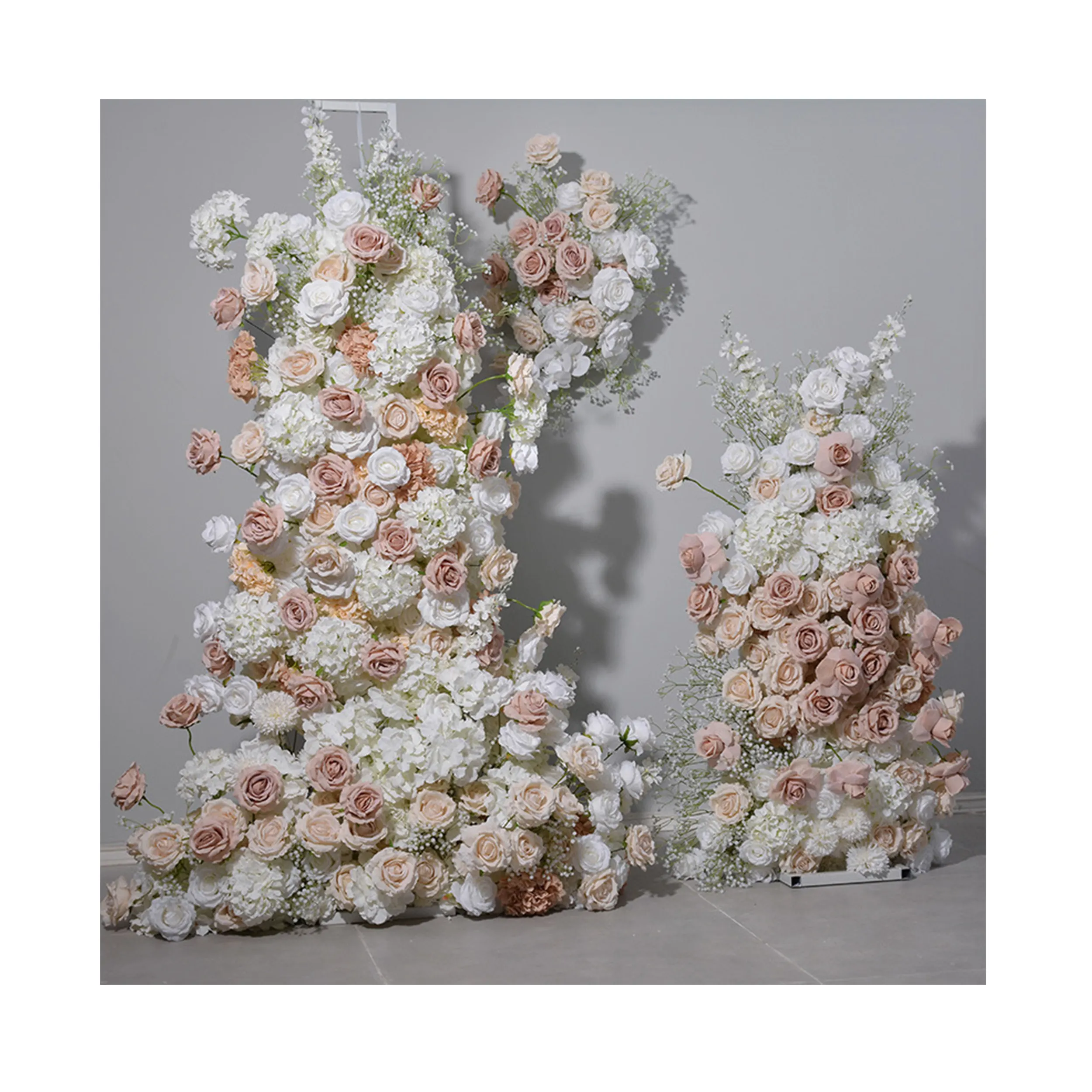 Su misura bianco artificiale fiore rosa Champagne muro fila corno arco basamento bianco pilastro floreale per matrimonio KT bordo decorazione