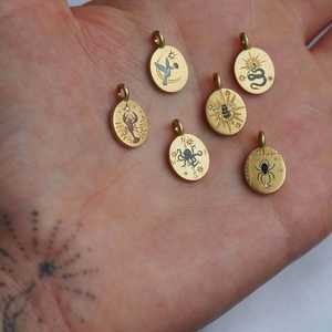 Ожерелье ручной работы из нержавеющей стали 316l с позолоченным покрытием 18 карат, овальной подвеской в виде животного, пчелы, змеи, паука - Product Image 3