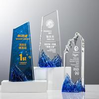 Personnalisation de trophées en cristal de Hangzhou, Chine : Trophées créatifs en forme de montagne, souvenirs haut de gamme pour les récompenses d'entreprise