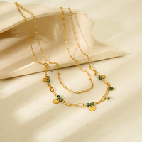 Bijoux rétro en acier inoxydable plaqué or 18 carats pendentif à disque rond pierres vertes naturelles collier à breloques double couche pour femmes