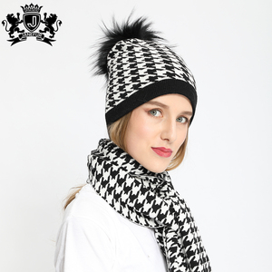 Janefur Scarves Beanie <span class=keywords><strong>Bonnet</strong></span> à carreaux pour femmes Hiver doux Angora Beanie Hat With Fur Pom Neck Warmer Scarf - Product Image 1