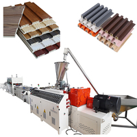 Ligne d'extrusion de profilés UPVC haute vitesse personnalisée pour fenêtres et cadres de portes, machine de moulage PVC