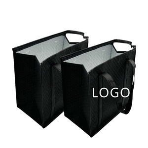 Sac isotherme réutilisable en aluminium à motif lettres, grande capacité, étanche, pour aliments - Product Image 1