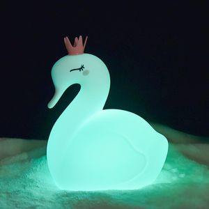 Oyuncaklar Squishy uyku başucu hemşirelik yatak odası kız modu ay çocuk silikon dekoratif Usb dokunmatik Led çocuklar hayvan lamba masa - Product Image 1