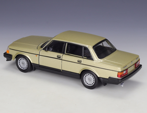 Welly 1:24 <span class=keywords><strong>VOLVO</strong></span> 240 GL auto simulazione <span class=keywords><strong>modello</strong></span> di auto in lega finito giocattolo pressofuso veicoli giocattolo - Product Image 2