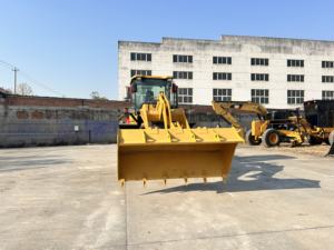 स्कॉन्डहैंड चीनी मूल व्हील लोडर ने लियूगोंग lg936l लोडर का उपयोग किया 3 टन एक मजबूत और शक्तिशाली इंजन से लैस है। - Product Image 5