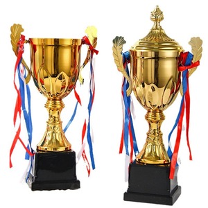 Trofeos Metálicos Golden Palace en Oro, Plata y Bronce de 1.5 kg, Artículos de Premiación con Impresión de Logotipo para Eventos Escolares, Deportivos y Empresariales - Product Image 3