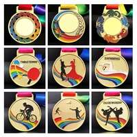 Médailles et trophées de course personnalisés médaille de football métal machine de fabrication course marathon sports médaille personnalisée avec ruban