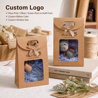 Sac cadeau en papier kraft écologique avec fenêtre, personnalisable avec logo, poignée découpée en forme de cœur, ruban et nœud, idéal pour les fêtes - Vente en gros