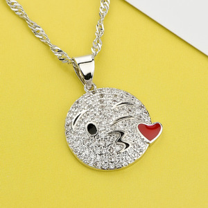 Collana con Ciondolo a Faccina Divertente per Donne, Accessorio Minimalista per Uso Quotidiano - Product Image 2