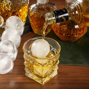 Moldes de Plástico para Cubos de Hielo Esféricos Transparentes Grandes de 4 Agujeros, para Hacer Discos de Hockey y Whisky - Product Image 2