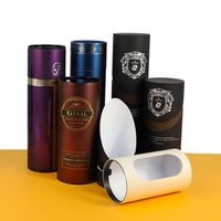 Caja de Regalo Personalizada para Vasos de Whisky, Vodka o Vino, en Forma de Cilindro Ovalado con Ventana Abierta