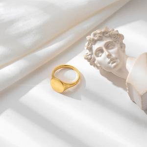 แหวนแต่งงานและหมั้นชุบทอง 14k 18k คุณภาพดี ทนทาน ราคาแพง แหวนสแตนเลสทรงก้อนทองสำหรับผู้หญิง - Product Image 4