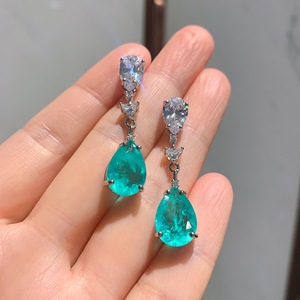 เครื่องประดับสไตล์เกาหลีชุบเงินทองแดงคุณภาพสูง ชุดเครื่องประดับจำลองสีสมบัติสไตล์ยุโรปอเมริกา ต่างหู 10*14 พร้อมจี้สร้อยคอ - Product Image 3