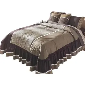 Ensemble de couette Sindy avec 3 oreillers king size, motif géométrique, style moderne, literie pour la maison toute saison, rembourrage 100% polyester - Product Image 4