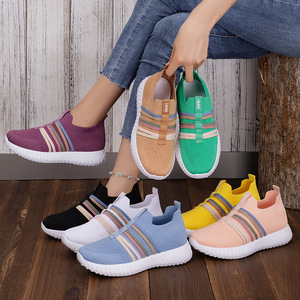 Chaussures pour femmes en gros d'usine, tige en microfibre, surface respirante en maille, semelle souple antidérapante, fond plat, sportives et tendance - Product Image 1