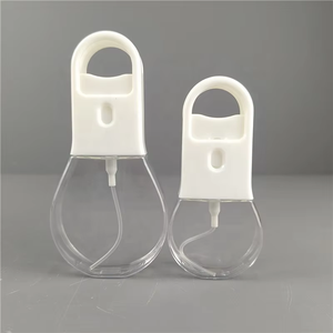 Viagem Pocket Size Álcool <span class=keywords><strong>Hand</strong></span> Sanitiser PET Credit Card Spray Bottle com Screw Cap e Gravação Pronto Silicone Keychain - Product Image 6