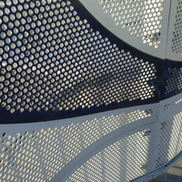 Panneau de façade en acier et aluminium personnalisé avec trous perforés Revêtement mural extérieur de luxe Design moderne Imperméable