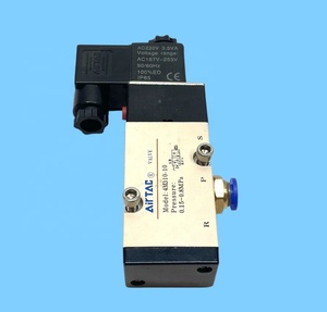 โซลินอยด์ควบคุมลมแบบห้าทาง AirTAC รุ่น 4M31010A พร้อมพอร์ตขนาด 3/8 นิ้ว และแรงดัน 12 บาร์ สำหรับระบบไฮดรอลิกแอคชูเอเตอร์ - Product Image 4