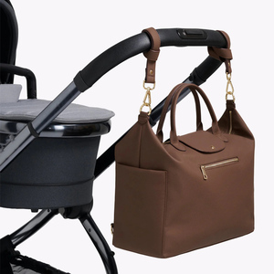 Sac à dos à langer de luxe en cuir végétalien, portable, multi-poches, pour maman, vente en gros - Product Image 3