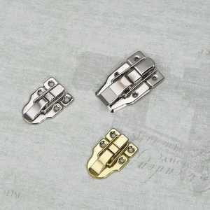 Cerradura de Estilo Antiguo para Equipaje, Accesorios de Ferretería Duraderos Hechos de Lámina de Hierro con Placas de Bloqueo Cuadradas para Bolsas y Cajas de Herramientas - Product Image 3