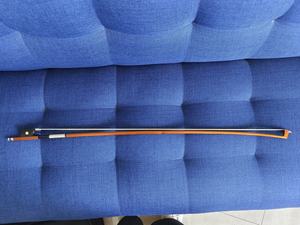 Archet <span class=keywords><strong>de</strong></span> violon 4/4 en <span class=keywords><strong>bois</strong></span> <span class=keywords><strong>de</strong></span> Brésil fin, monté en argent, <span class=keywords><strong>vente</strong></span> en gros d'usine, fabrication artisanale, crin <span class=keywords><strong>de</strong></span> cheval naturel, accepte les pièces <span class=keywords><strong>de</strong></span> violon OEM - Product Image 6