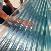 Plaque de toiture en PRF (polyester renforcé de fibres de verre) ondulée transparente pour l'éclairage naturel des bâtiments