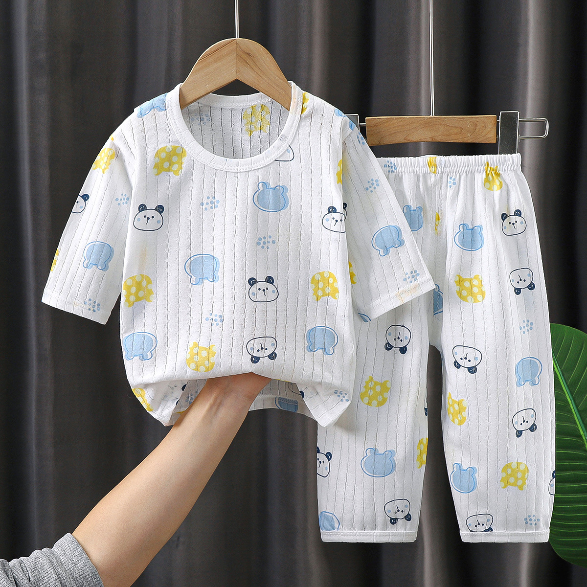 vêtements de maison pleins d'ours bleu
