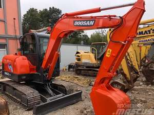 Excavatrice Doosan DX60 d'occasion, 6 tonnes, excavatrice hydraulique sur chenilles Doosan DX 60, mini-équipement de construction d'occasion à vendre - Product Image 6