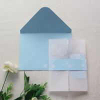 Veste en vélin translucide imprimé feuille d'or pour faire-part de mariage en acrylique transparent de 5x7 pouces avec enveloppe