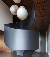 VIKO Intérieur de haute qualité Vente à chaud Intérieur de style noir Pédale en bois Escalier incurvé Escalier en colimaçon