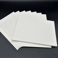 Papier carton blanc différentes largeurs dur C1S 180g 200g 230g 260g 300g pour l'emballage de cartes à jouer