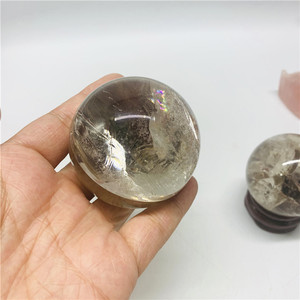 Pierres de guérison en cristal naturel en gros, petites sphères de quartz fumé sculptées à la main pour la décoration de la maison - Product Image 2