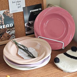 Assiette en peluche courte style crème, motif floral simple sous glaçure, pour <span class=keywords><strong>la</strong></span> maison, restaurant, et plats occidentaux, modèle chapeau de <span class=keywords><strong>paille</strong></span> - Product Image 4