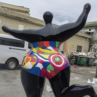 Vente Flash : Sculpture Moderne Populaire en Résine Peinte à la Main, Femme Ronde Dansante, Design Artistique pour Décoration Intérieure, Garantie 50 Ans