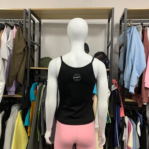 Fabricants d'usine de vêtements Oem Camisole noire pour femmes, débardeur pour femmes, style sportif, gilet à bandoulière étiré et coupe ajustée - Product Image 6