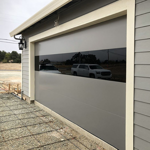 Porte de garage moderne OUNA Clean Line, design en panneaux d'aluminium ou d'acier, élégance simple avec système d'exploitation automatique - Product Image 2