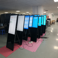 Affichage numérique UHD Android OS d'intérieur de 32, 43 et 49 pouces avec écran tactile capacitif et CMS Cloud pour les magasins de détail