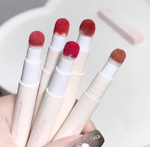 Rouge à lèvres mat à tête d'éponge douce imperméable avec motif de rouge à lèvres animé, vente chaude, mignon, Gege Bear Lip Powder Cream - Product Image 2